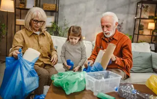 Reducing fossil-based plastic in packaging