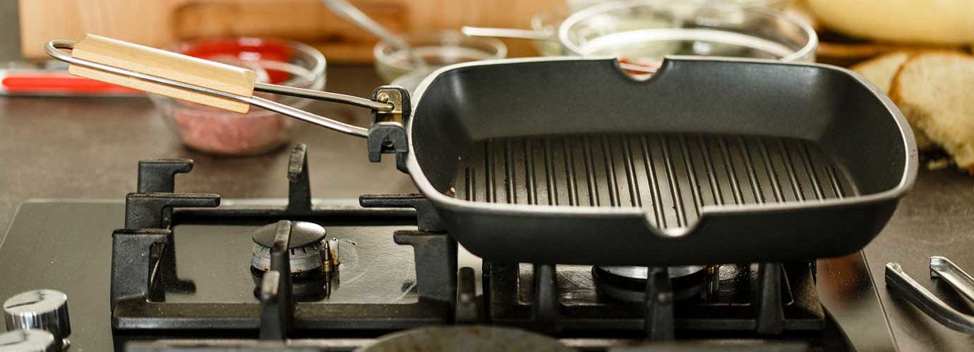 How to Clean a Griddle in 9 Steps