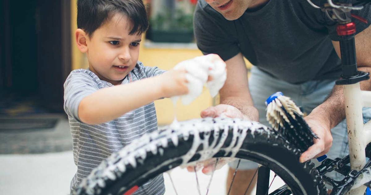 How to Clean a Bike That’s Dripping in Mud Plenty
