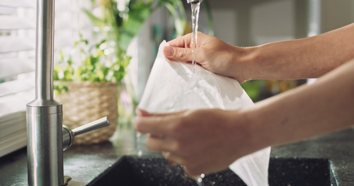How to Clean a Bin Step By Step Bin Cleaning Tips Plenty