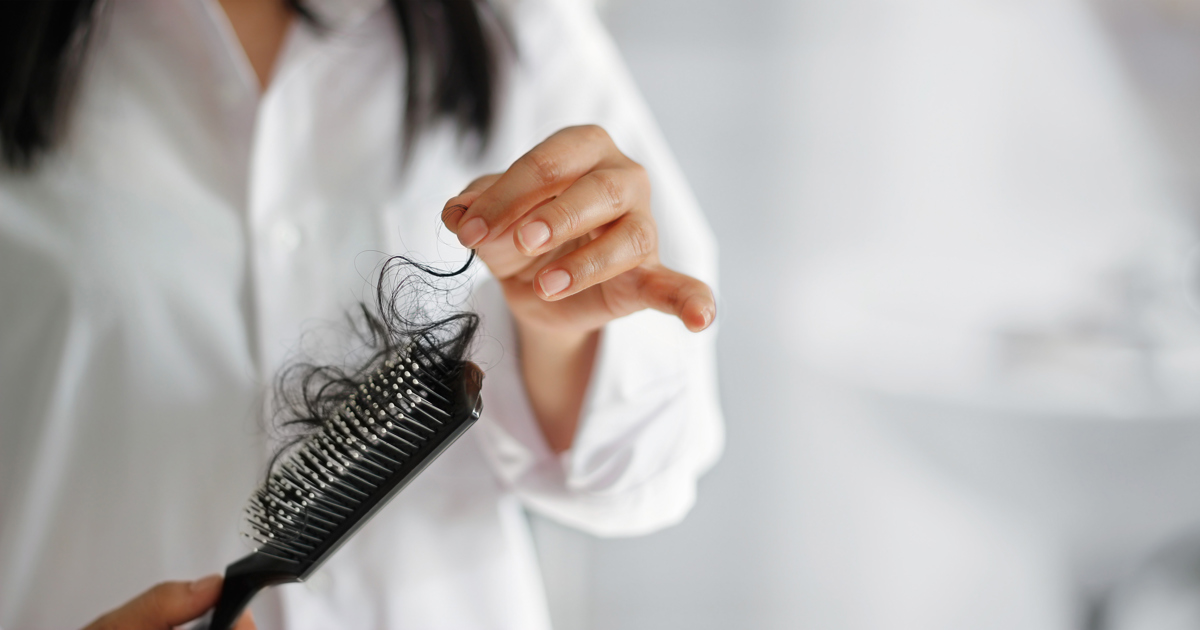 How to Clean a Hairbrush to Get Rid of All That Gunk Plenty